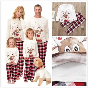 Kvinnors Pajamas Set Söt hjorttryck Långärmad Vuxen Kid Baby Matchande Kläder Julfamilj Casul Sleepwear 211215