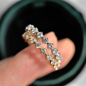 925 Серебряное серебряное белое золото создано Moissanite Gemstone Made Band Simple Personality Ring для женщин.