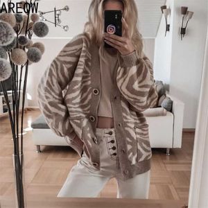 Wiosna Jesień Oversized sweter Leopard Cardigan Casual Luźna Kobieta Dzianiny V-Neck Jumper Spadek Kobiet Odzież 211018