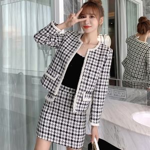 Vintage Houndstooth Tweed 2 -Stück Set Frauen Plaid gewebt verstecktes Knopf Wolljacke + Bodycon -Rockanzug Grün weißes Outfit 210416