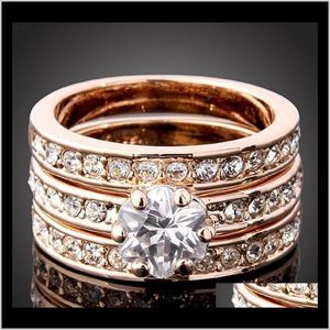 Band Ringar Smycken Drop Leverans 2021 Sälj Fashion Gemstone Gold Fine Crystal Zircon High-Grade Diamond Combination Ring Kvinna NQ9D1