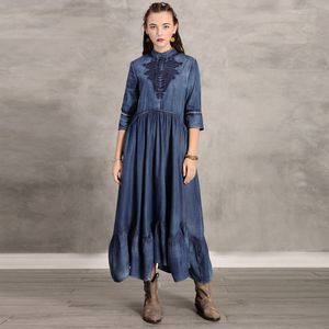 Johnature Denim Dress Vintage Broderi Kvinnor Kläder Höst Fritid Lös Stand Krage Kortfattat Kvinnor Lång Klänning 210521