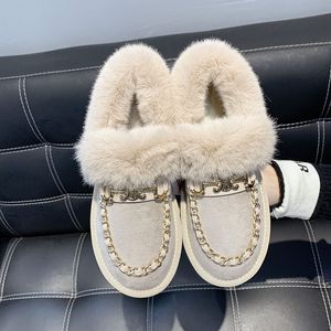 冬の女性のフリースの暖かいブーツ屋外のファッションメタルアクセサリー快適な足マッサージ厚い綿の靴
