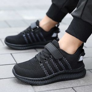 Andningsbara pojkar Casual Shoes Kids Running Sneakers Barn Sportskor Hookloop Walking Tenis Skor för tjejer 2021 Höst Ny G1025