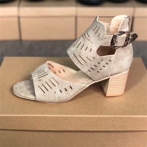 2021 Designer Women Sandal Summer High Heel Sandals Black Blue Party Slajdy Z Kryształami Plaża Outdoor Casual Buty Duży rozmiar W28