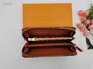 Design Leopard Purse Portfel Portfel Zamurka Portfel Women Długie karta uchwyt paszport Paszport Mężczyźni złożone torebki monety pouchu 325i