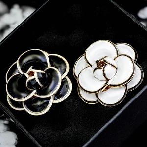 Pins, Brooches Korean High Quality Luxury Camellia Big Flower Brooch Pins Woman Boutonniere Gift Jewelry