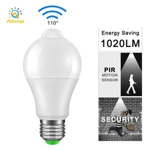 LED لمبة E27 B22 10W 85-265V لامع المصابيح اللامع الباردة الدافئة البيضاء جسم الإنسان أنابيب التعريفي الذكية البير الحساسية الحساسة مصباح