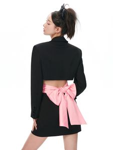 Primavera nuovo design da donna colletto rovesciato grande fiocco rosa patchwork color block sexy back scava fuori vestito da blazer da festa