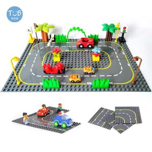 Autostrada Droga Podstawowa z Brick Series City Street Base Plate Big Building Blocks Zmontowane Zabawki Edukacyjne Dzieci Prezent Q0723