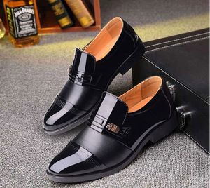 26 цвет классические деловые мужские дизайнерские одежды одежды мода элегантные формальные свадебные скольжения на офисе Oxford обувь для мужчин роскоши ботинок плюс размер 38-48