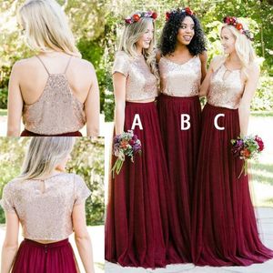 2021 Roségold Pailletten Brautjungfernkleider Country Mixed Order Hochzeit Party Gastkleid Zwei Stücke Junior Trauzeugin Kleid Günstig Burgund