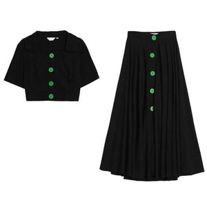 Belki U Siyah Katı Kısa Kollu Dinsiz Yaka Gömlek Kısa Kırpılmış MIDI Etek Iki Parçalı Set Yaz Kadınlar Yeşil Düğme T0252 210529