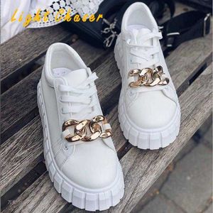 2021 New Metal Buckle Lace Platform Women's Shoes Heightening Women's Sports Shoes Flat-bottom Women's Vulcanized Shoes Y0907