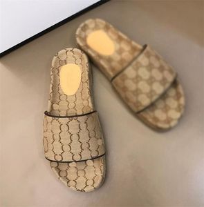 Top Men's Slippers Canvas Flat Flip Flops Designer High Quality Men's Slippers Beach Shoes Holiday Slippers