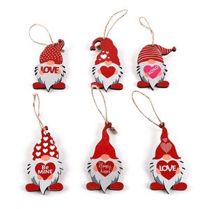 Articoli per feste San Valentino Gnomo in legno Ornamenti in legno scozzese di bufalo Ornamenti appesi per l'albero dell'amore HH21-888