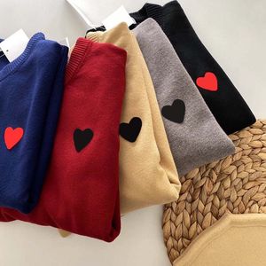 Men's Sweaters Designer Women Knitted Sweatshirt Classic Love Heart-Shaped Sweater Couple Hoodies Top Tees Men Simple Pullover Fashion Autumn 5 Colors Xs-3Xl