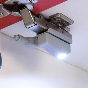 Luci notturne BEIAIDI 0.25W Cerniera interna LED Sensore di luce Universale Armadio Armadio a induzione Armadio Mobili Interruttore automatico Lampada per armadio