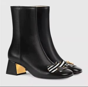 Designer Boots Logo Märke Skor Senaste Mode Kvinnors Medium Heel All Leather Luxury Mjuk och Delikat Storlek 35-40