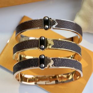 Top-Luxus-Designer-Armband für Damen, hochwertiges Pu-Leder, Blumenarmband, Modeschmuck-Versorgung