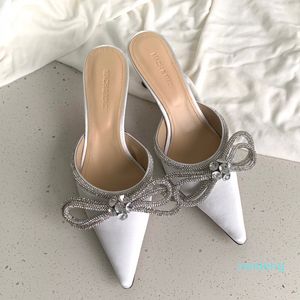 2021 Projektanci Dress Smokingowy Slingback Satin Bow Pompy 6.5cm Crystal-Omence Rhinestone Buty Szpule Sandały dla kobiet