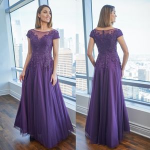 Roxo Frisado Mãe da Noiva Vestidos Sheer Bateau Neck Mangas Curtas Appliques Vestidos De Noite Comprimento Plus Size Wedding Guest Dress