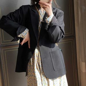 スプリングスプリットルーズスーツジャケット女性の韓国シングルブレスト特大のブレザーポケットオフィスレディ女性210607