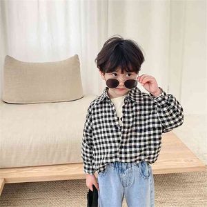 Koreansk stil baby flickor mode plaid skjortor bomull mjuk casual långärmad tröja barn toppar 210713