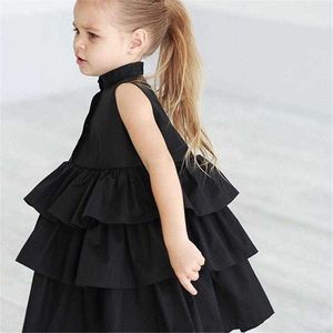 2021夏の女の子のドレス子供かわいい黒の緑のパーティーのドレスノースリーブOネックケーキのフリツツツビブルドレス2-6T Q0716