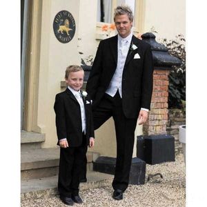 Formalne zużycie chłopca Nowy Black Boy Garnitur Groom Tuxedo Formalne Nosić Dzieci Suknia Ślubna Chłopcy Strój (Kurtka + Kamizelka + Spodnie + Krawat) Bespoke X0909