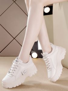 Gute Sneaker Mode Damen alte Papa Schuhe Frauen lässig atmungsaktiv dicken Boden Erhöhung Sport laufen weiblich Outdoor Joggen Gehen