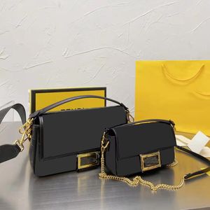 Kadın Çanta Lüks Omuz Çantaları Moda Tasarımcısı Bayan Çantalar Hakiki Deri Yüksek Kalite Crossbody Zincir Sıkıştırma Mektubu Kutusu Ile