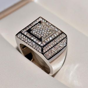 Anel de ouro branco masculino Hiphop/Rock Origin Natural Moissanite Gemstone Luxury Invisible Setting 14 K Yellow Rings Cluster