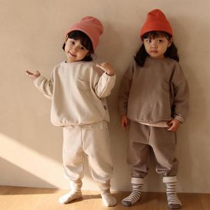 Sonbahar Yeni Bebek Erkek Kız Giysileri Set Düz Renk Çocuk Kazak Ve Harem Pantolon İki Parçalı Suit Unisex Çocuk Kıyafetleri 210413