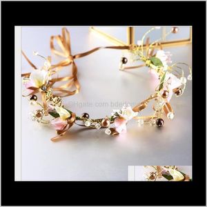 Bröllopsläppleverans 2021 Handgjorda brudar Butterfly Tie Flower Bridesmaids med blommor Barnhuvud Ring huvudbonad Pographic Hair Jewelry