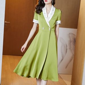 High Quality summer fashion Elegant temperament women V-neck embroidered short-sleeved casual dress 210531