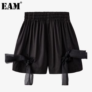 [EAM] Kvinnor Svart Båge Pläterad Casual Wide Ben Shorts Hög midja Lös passform Byxor Mode Vår Sommar 1DD7704 21512