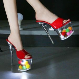 Kapcie Duży rozmiar Damskie Seksowne Striptiz Show Party Club Kobiet Platformy Slajdy 18 cm Super Wysokie Heel Glow Clear Crystal Shoes
