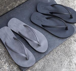 Liebhaber Flip-Flops Sommer Männer Mode Outdoor Beach Pantoffeln Nicht-Schlupf-Persönlichkeit Einfache Flachschuhe Koreanische Trendschuhe Pantoffeln 2024