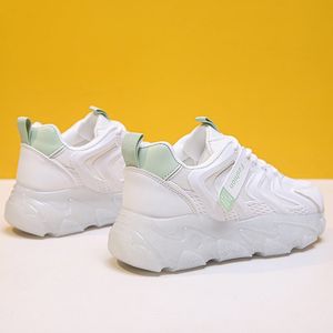 Casual kadın spor ayakkabı koşucular lüks tasarımcılar erkekler kadınlar açık çim eğitmenler rahat sneakers nefes koşu koşu