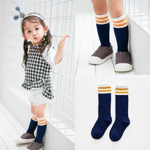 Strumpor Baby Boy Girls Knee High Sock Bomull Blandning Långa Kids Y Warm Toddlers Girl Striped Spring Höst