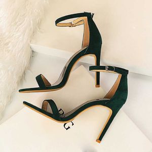 2021 Women 10cm High Heels Flock Stripper Sandals Female Fetish Strappy Red Shoes Lady Valentine Green Summer Classic Sexy Pumps Y0608