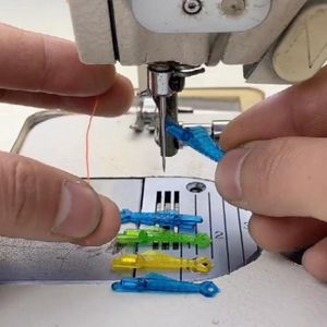 Schleifennadeln großhandel-Nähen Vorstellungen Werkzeuge Fisch Typ Nadelfädeler stücke Drahtschleife DIY Einfach für Maschine