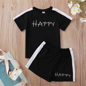 Summer Dzieci Zestawy Krótki Rękaw O Neck Letter T-Shirt Pantchwork Czarne Szorty Cute Girls Chłopcy Ubrania Zestaw 2-10T 210629