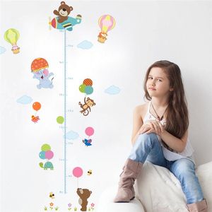 Adesivos de Parede Cartoon Animal Crescimento Gráfico para Kids Room Decoração DIY Berçário Safari Mural Art Children Head Decalques Home