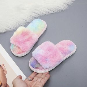 Barnskor för Fluffy Slippers Open Toe Flat House Slippers Toddler Girl Shoes Leopard Furry Tofflor Vinter Inomhus Slipper X0703