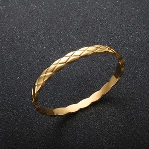 Luxury High Quality Engraved Cross Bracelet Gold Plated Cuff Bangles Women Men Fashion Jewelry Gift Q0717