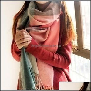 Okładki kapelusze, Rękawiczki Moda Moda AessorCinter Scarf Mężczyźni Projektant Tartan Cashmere Winter Ciepła Kwadratowa Plaid Wełna Szal w Kobiet Szaliki Cacheco