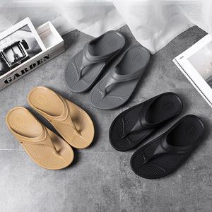 Große Größe 36-45 Casual Sandalen Atmungsaktive und leichte Strand Hausschuhe Lady Herren Flip Flops Flip-Flops Weichen unten