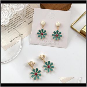 Drop Delivery 2021 Green Daisy Stud Earrings For Women Dripping Oil Petal Flower Sunflower Short Simple Fashion Jewelry Accessories C5Pnu